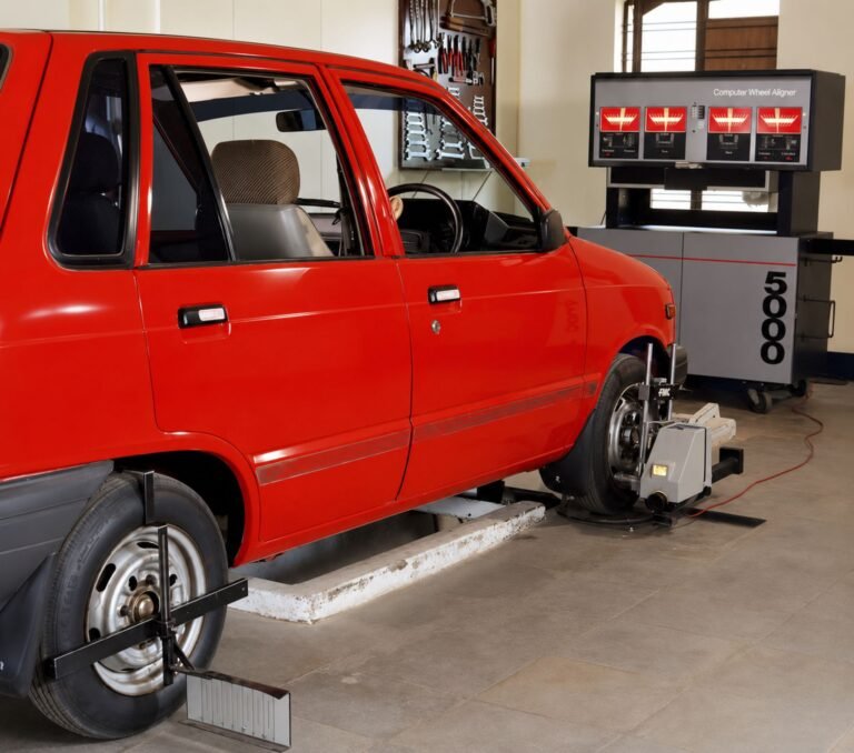 Carro no alinhador computadorizado para alinhamento e balanceamento